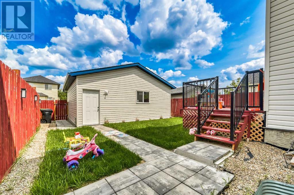 Single Family House for Sale in  Taradale Drive NE Taradale Calgary 