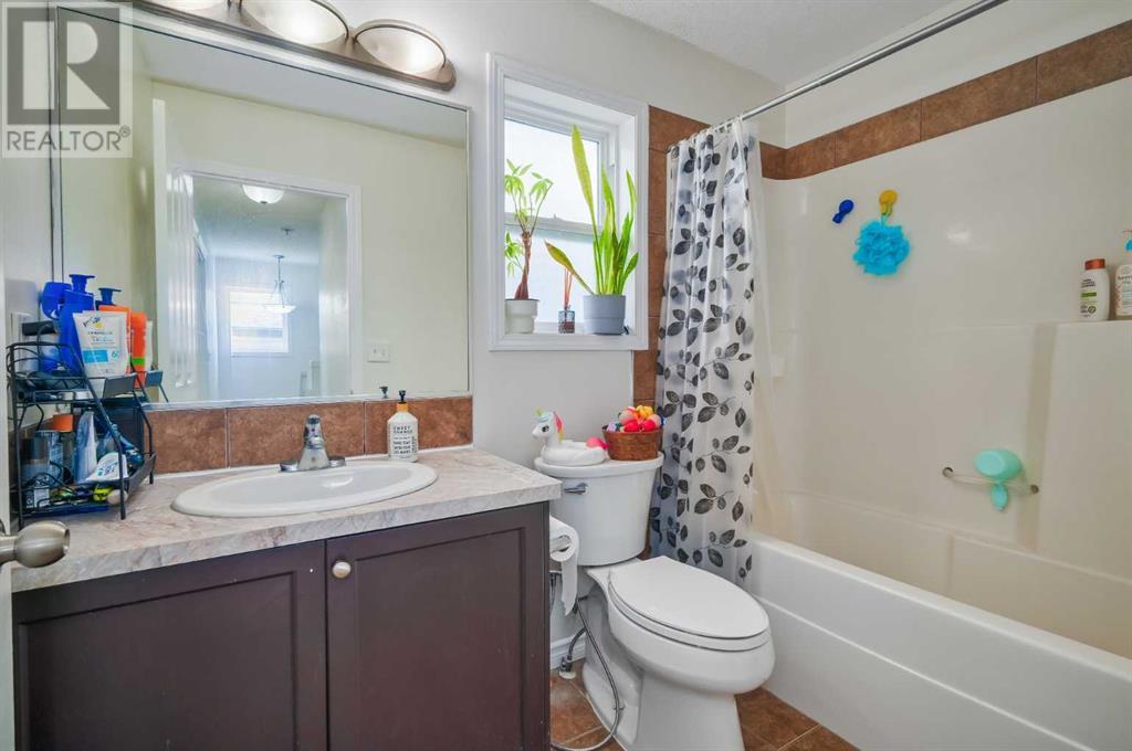 Single Family House for Sale in  Taradale Drive NE Taradale Calgary 