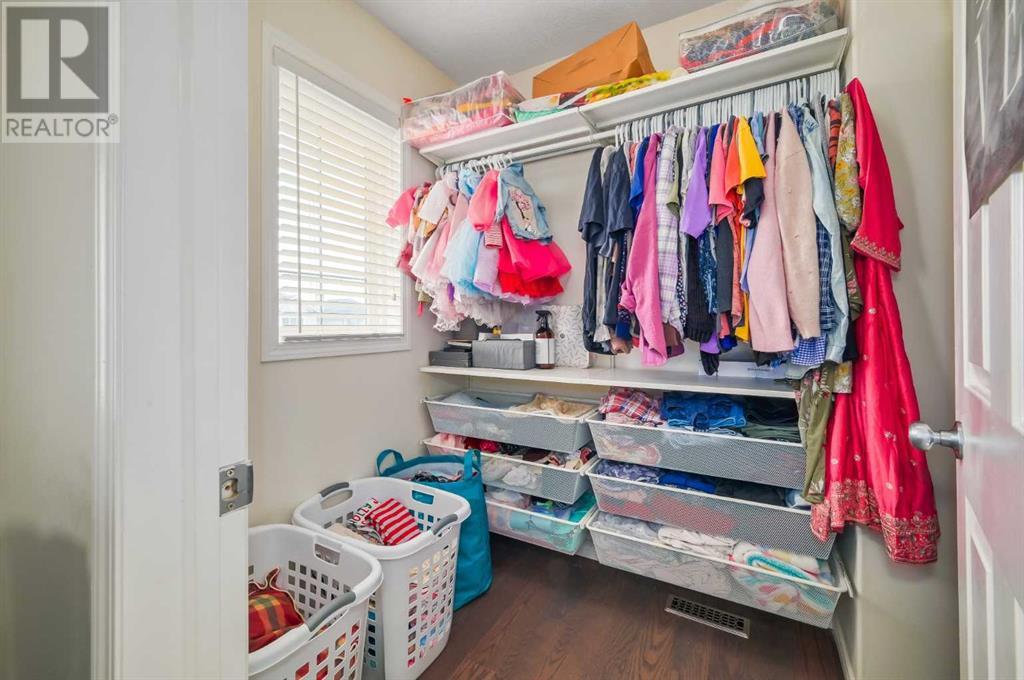 Single Family House for Sale in  Taradale Drive NE Taradale Calgary 