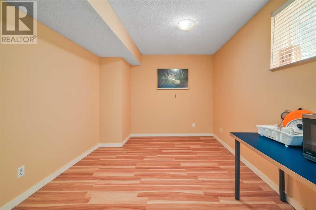 Single Family House for Sale in  Taradale Drive NE Taradale Calgary 
