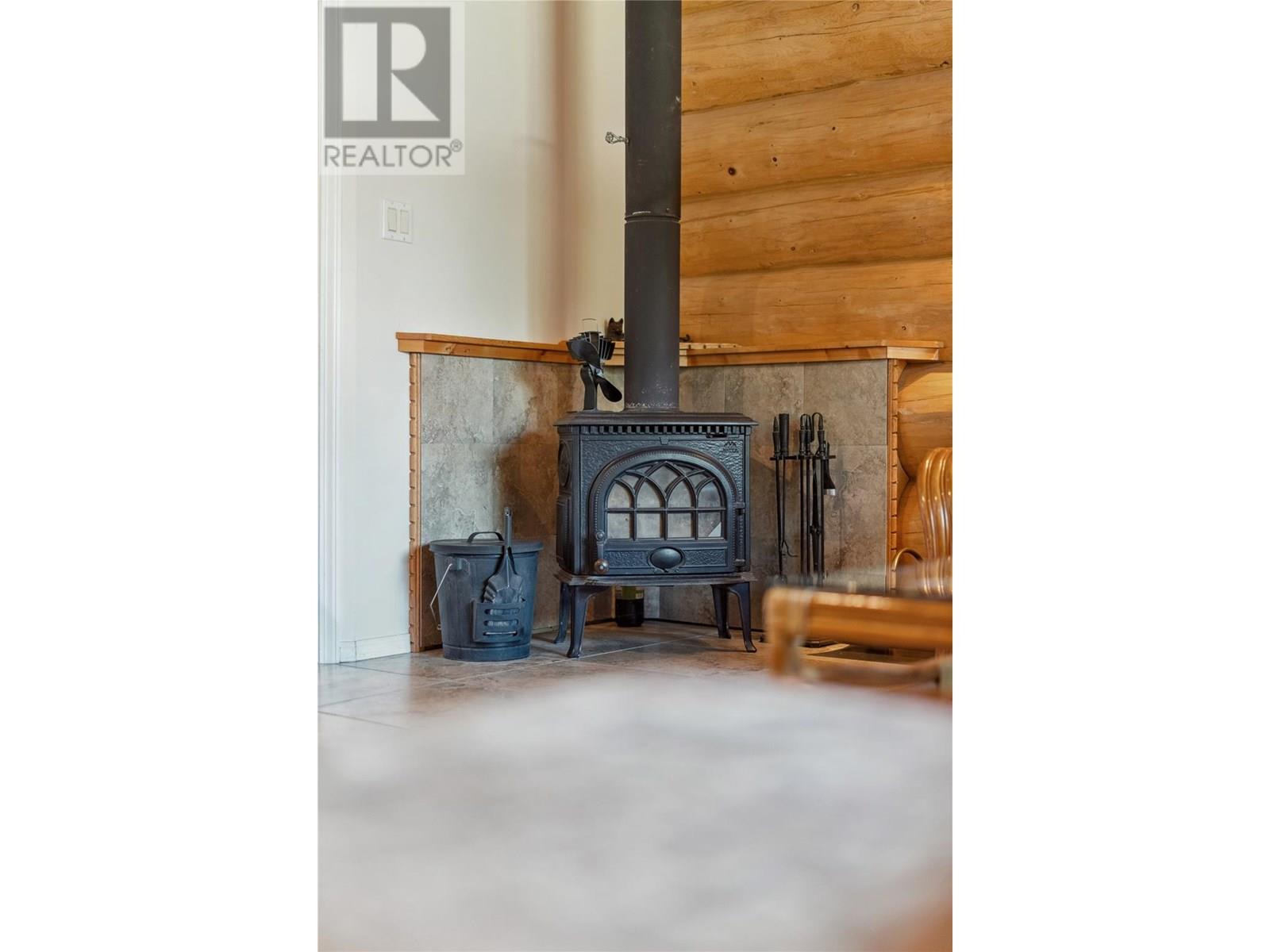 Photo 14 of 10276 Twin Bays Road, Boswell BC