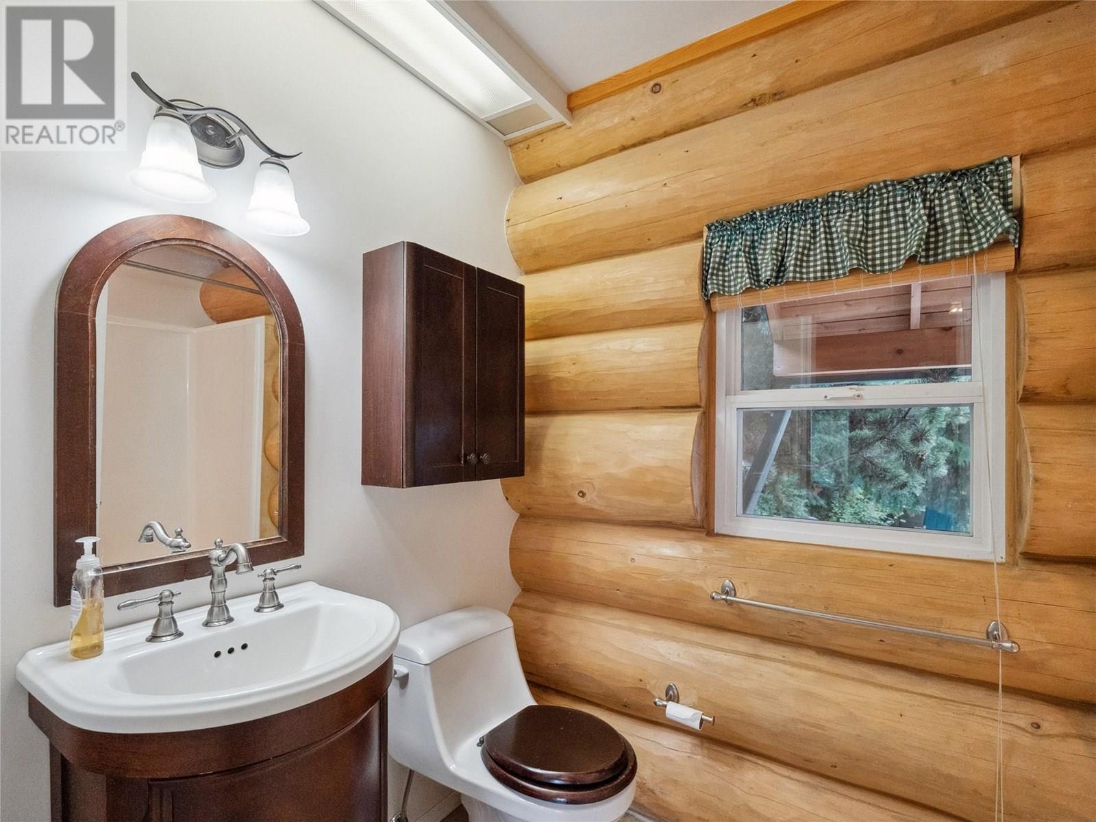 Photo 11 of 10276 Twin Bays Road, Boswell BC