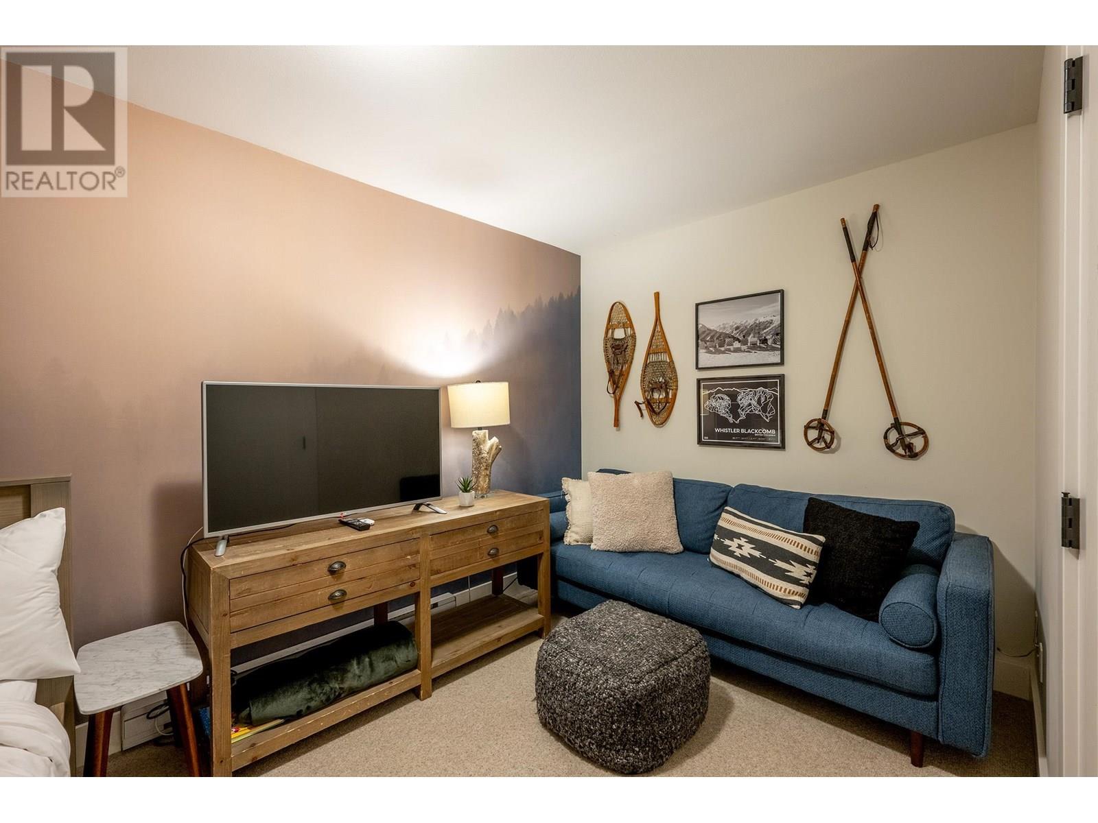 17 8030 NICKLAUS NORTH BOULEVARD, Whistler