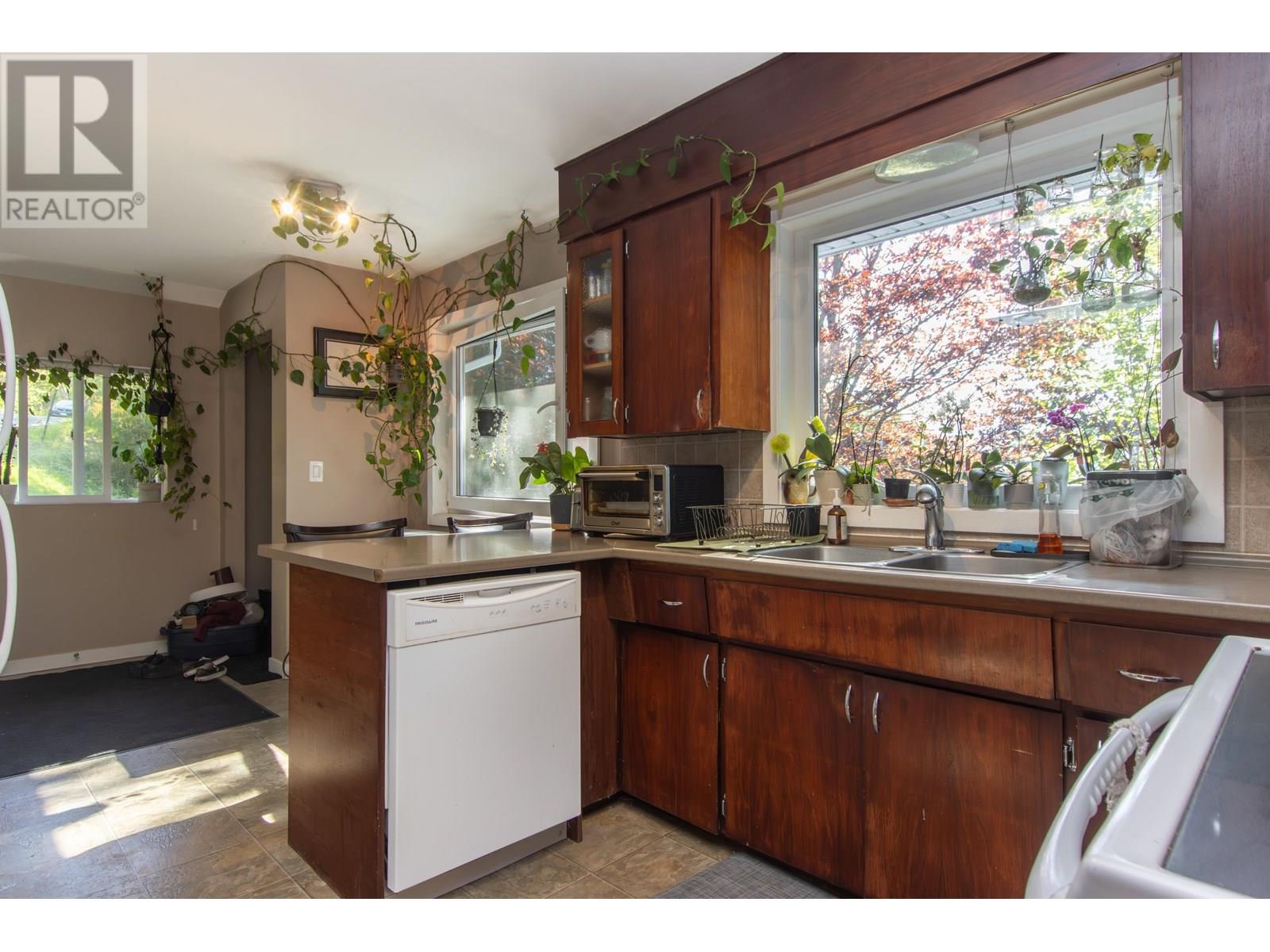 Photo 1 of 38063 Clarke Drive, Squamish BC