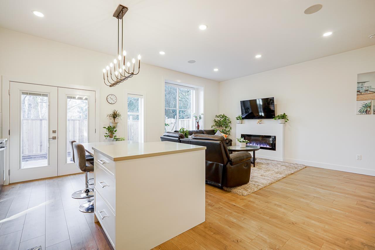 Photo 6 of 17 5960 142 Street, Surrey BC