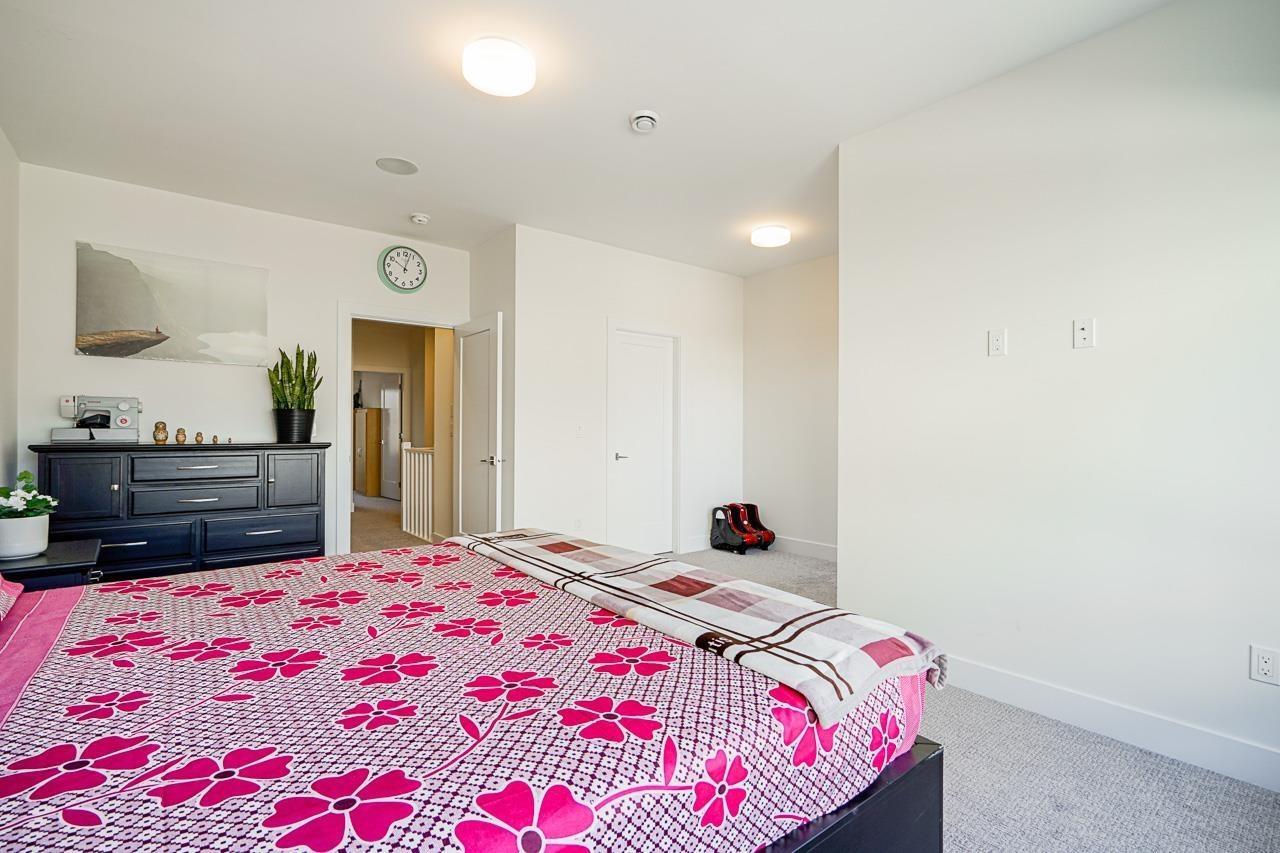 Photo 14 of 17 5960 142 Street, Surrey BC