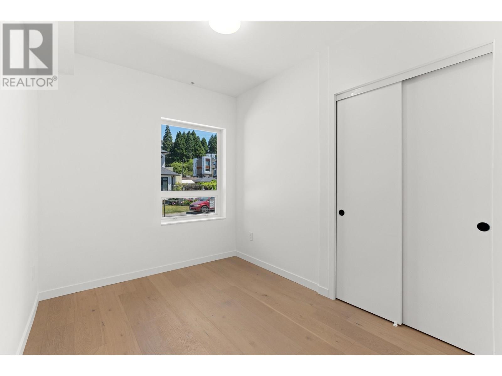 Photo 8 of 4805 Laurel Street, Vancouver BC
