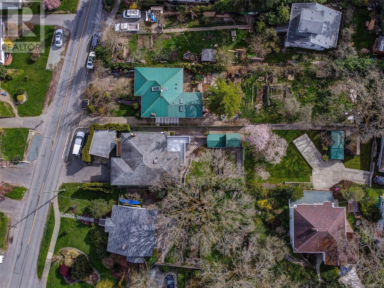 1005 LODGE AVE - Image 40