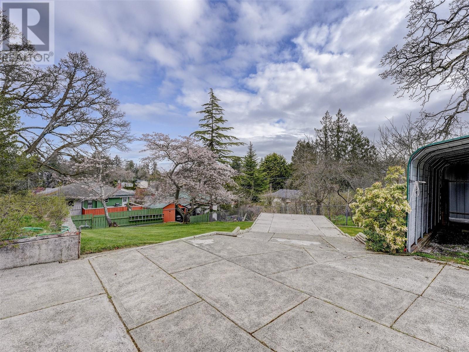 1005 LODGE AVE - Image 35