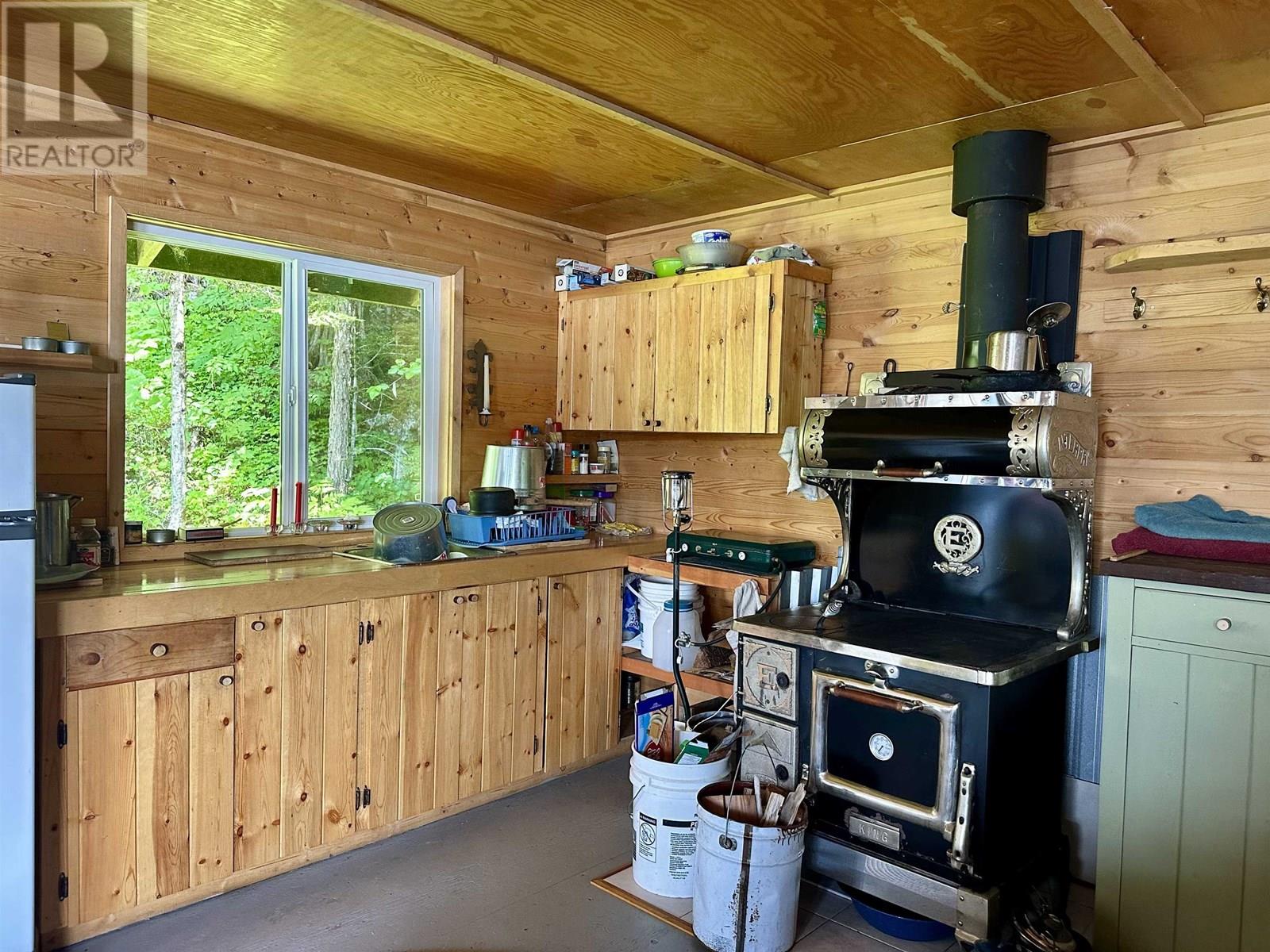 DL 5192 EAST ARM QUESNEL LAKE - 11