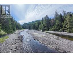 0 Humpback Bay, Sayward, BC V0P1R0 Photo 12