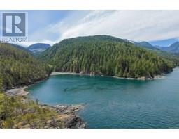 0 Humpback Bay, Sayward, BC V0P1R0 Photo 13