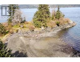 0 Humpback Bay, Sayward, BC V0P1R0 Photo 16