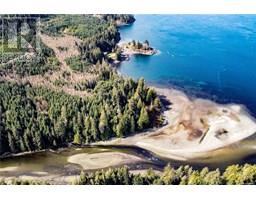 0 Humpback Bay, Sayward, BC V0P1R0 Photo 17