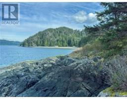 0 Humpback Bay, Sayward, BC V0P1R0 Photo 34