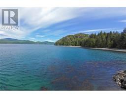 0 Humpback Bay, Sayward, BC V0P1R0 Photo 6