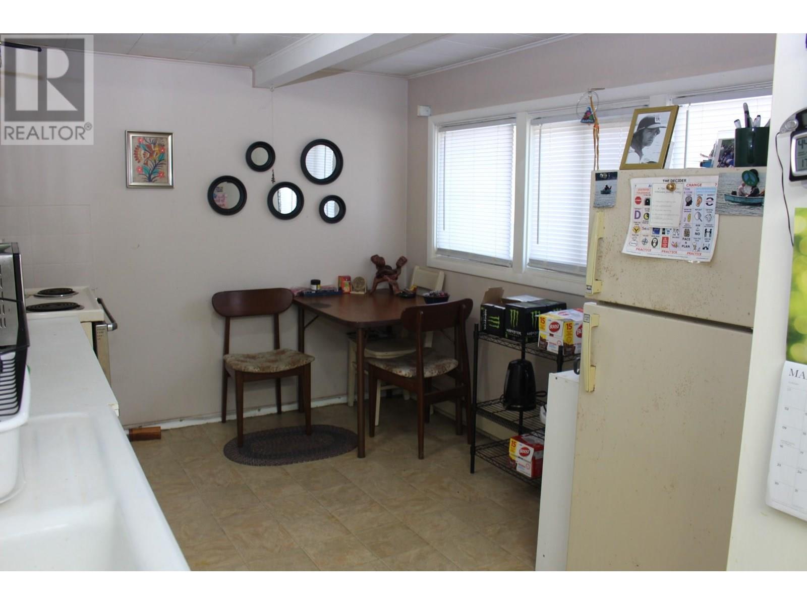 953 Aspen Street, Trail