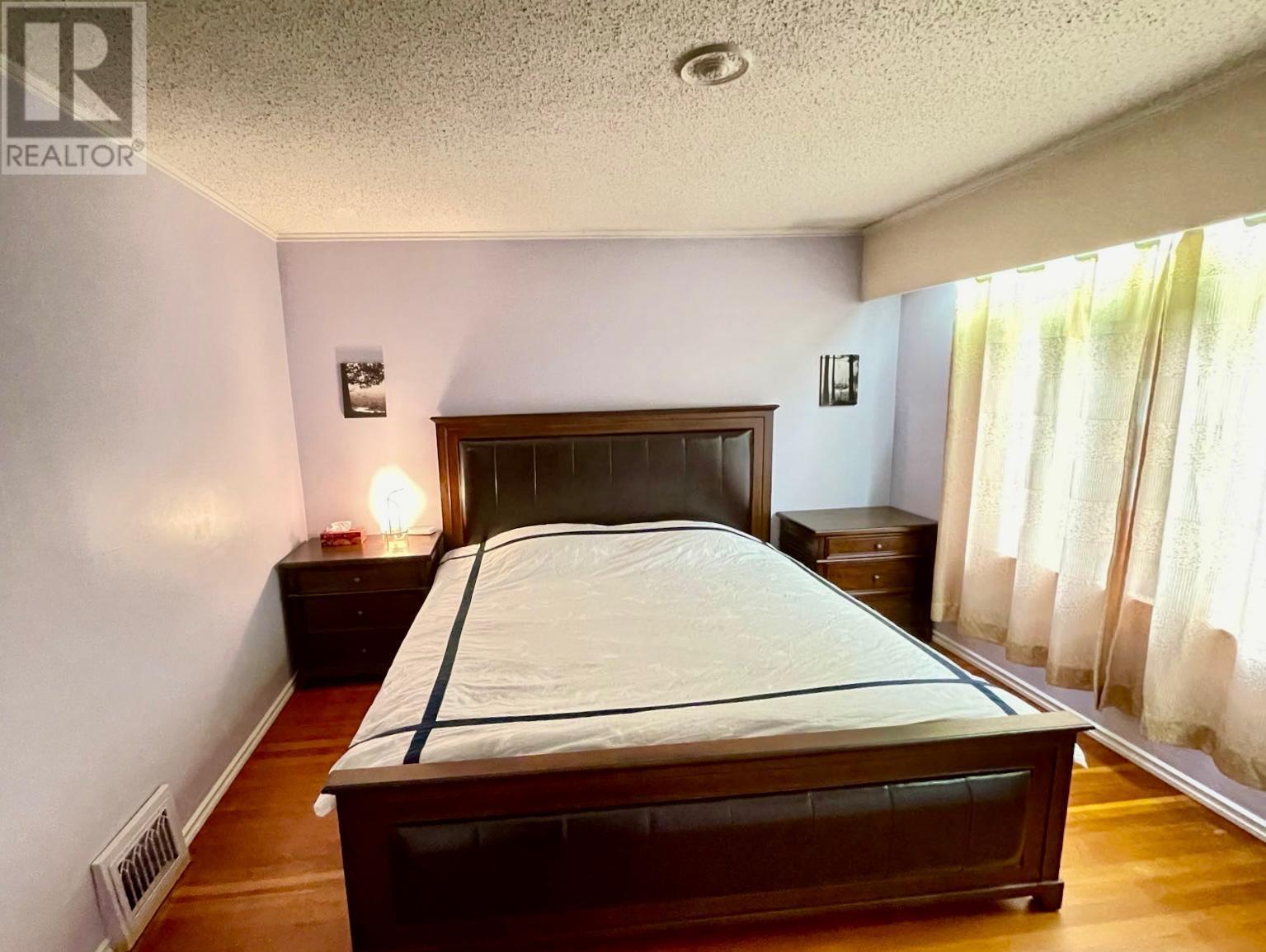 Photo 2 of 7606 Angus Drive, Vancouver BC