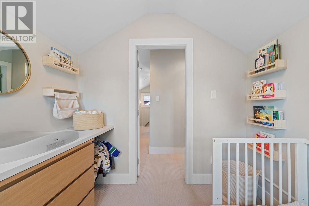 Photo 25 of 1750 Mcguire Avenue, North Vancouver BC
