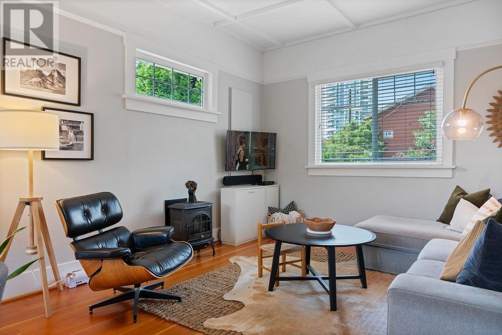 Photo 2 of 1750 Mcguire Avenue, North Vancouver BC