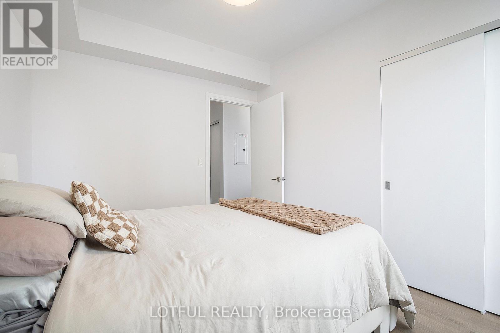 Photo 16 of 601 428 Sparks Street, Ottawa ON