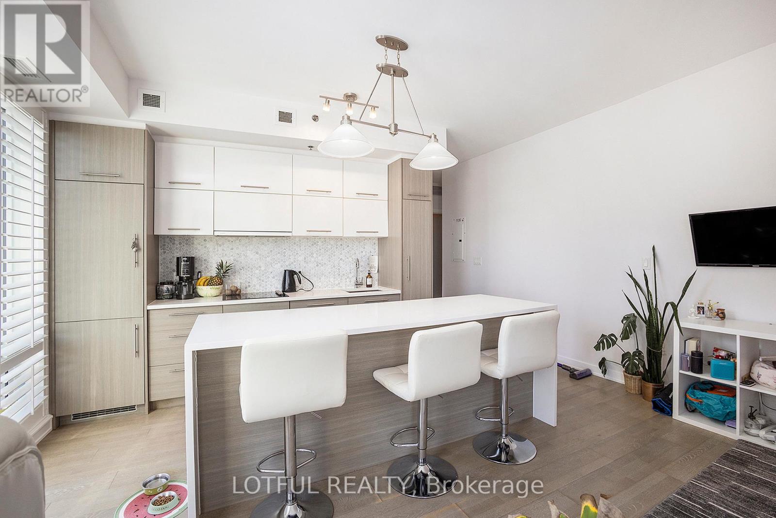 Photo 9 of 601 428 Sparks Street, Ottawa ON
