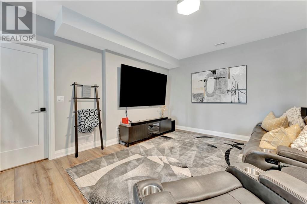 Photo 19 of 14 Hudson Drive, Brantford ON