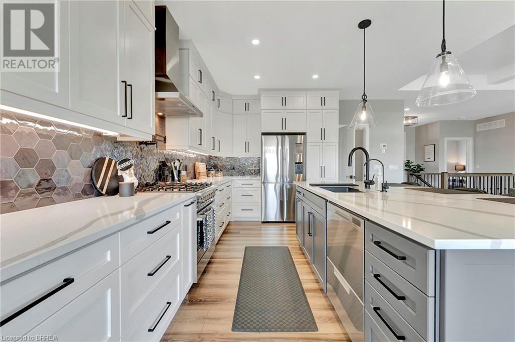 Photo 39 of 14 Hudson Drive, Brantford ON
