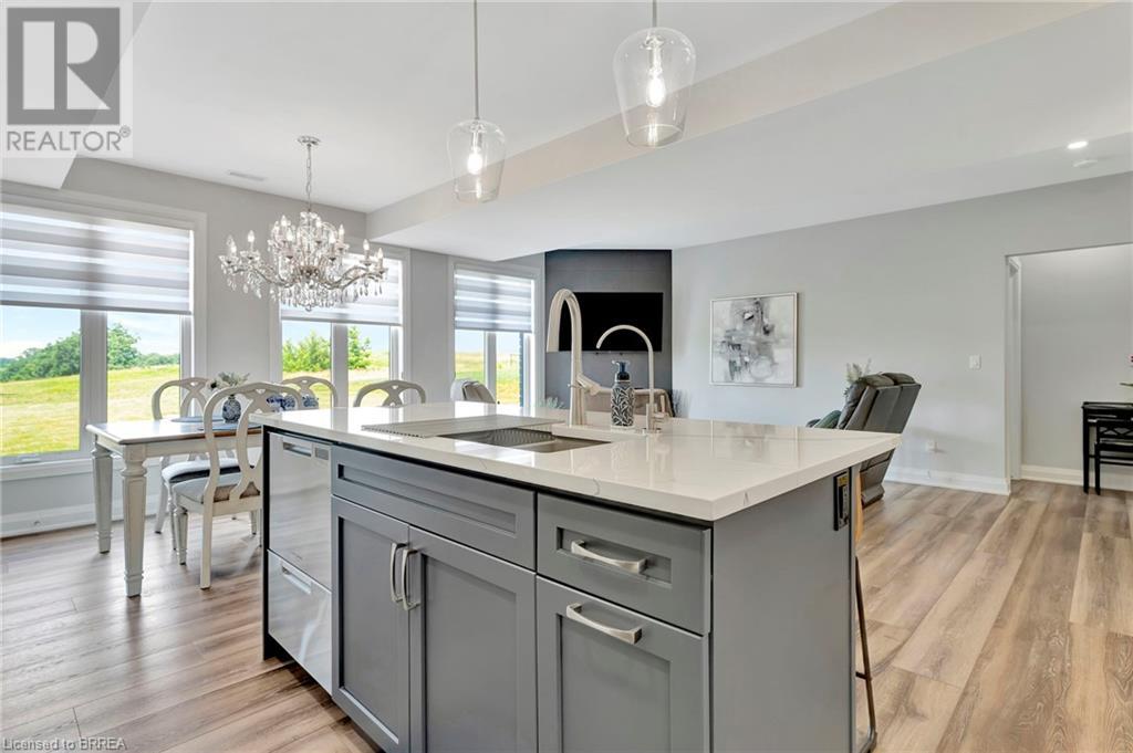 Photo 31 of 14 Hudson Drive, Brantford ON