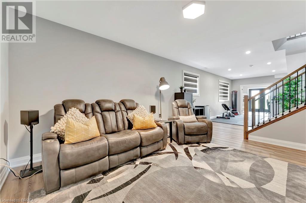 Photo 22 of 14 Hudson Drive, Brantford ON