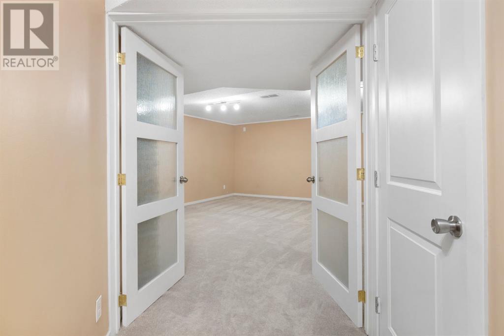 31, 33 STONEGATE DRIVE NW - Image 32