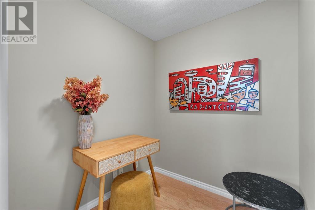 Single Family House for Sale in    Avenue NW Hounsfield Heights/Briar Hill Calgary 