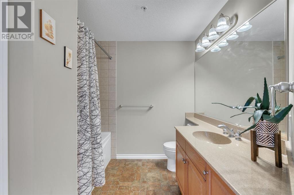 Single Family House for Sale in    Avenue NW Hounsfield Heights/Briar Hill Calgary 