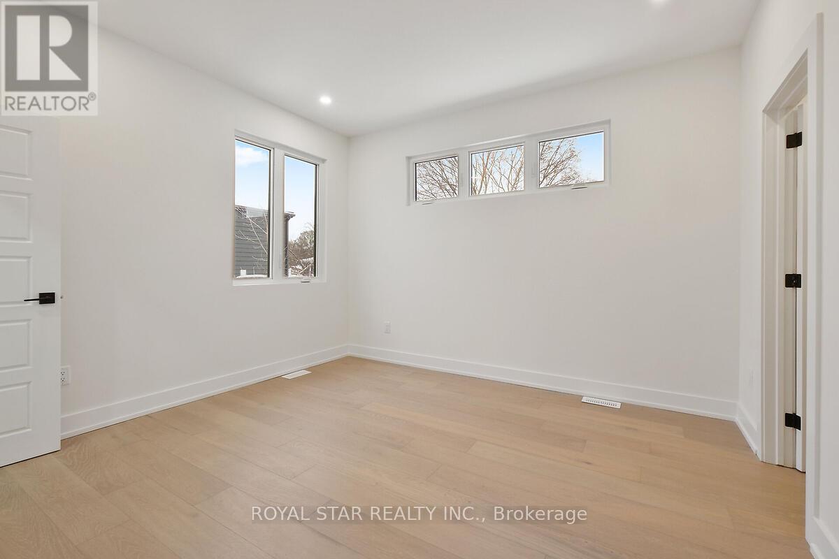 Photo 30 of 253 Duncairn Avenue, Ottawa ON