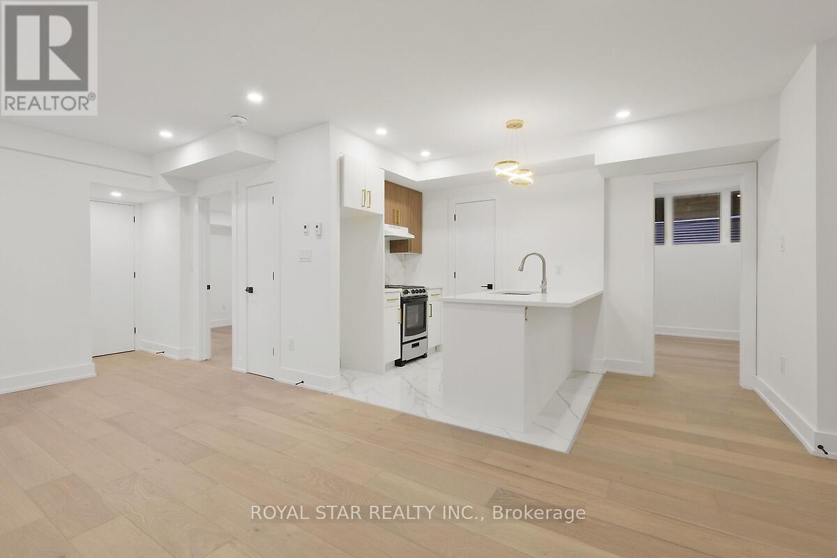 Photo 17 of 253 Duncairn Avenue, Ottawa ON