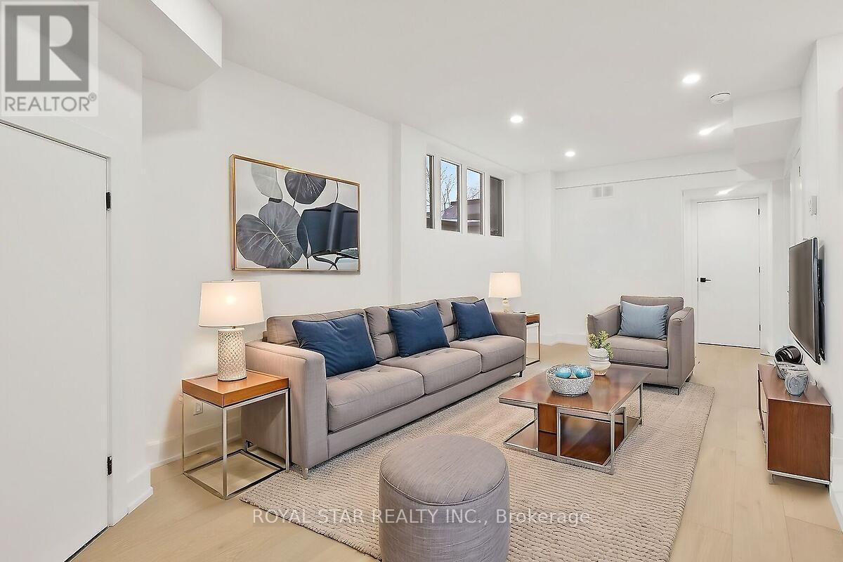 Photo 14 of 253 Duncairn Avenue, Ottawa ON