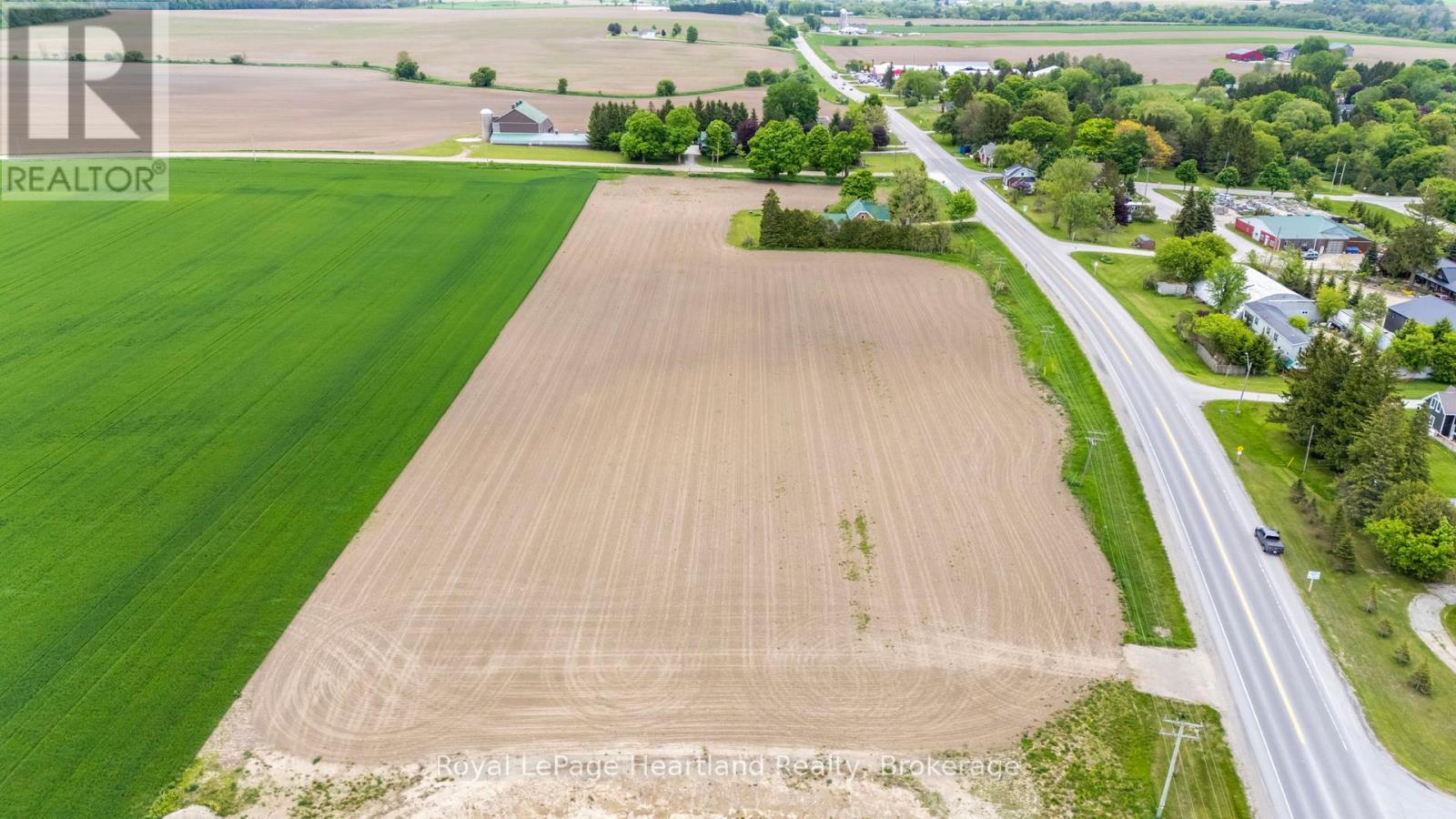 Photo 1 of 2027 Harriston Road, Howick ON