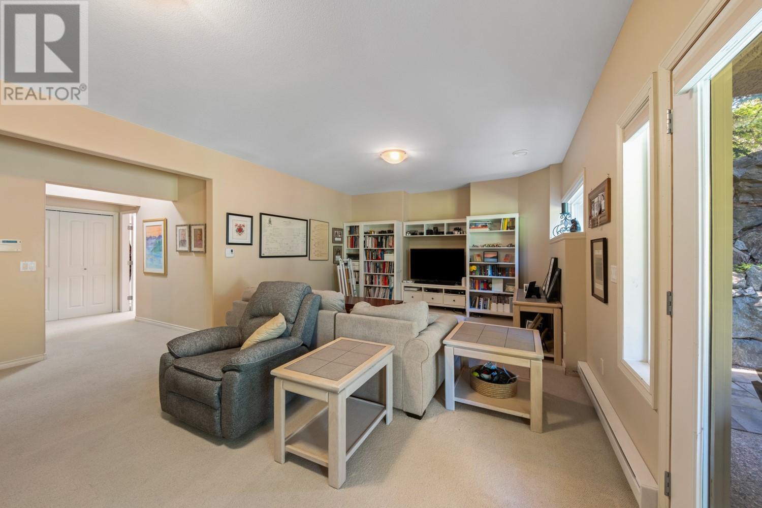  4182 Gallaghers Boulevard South, Kelowna