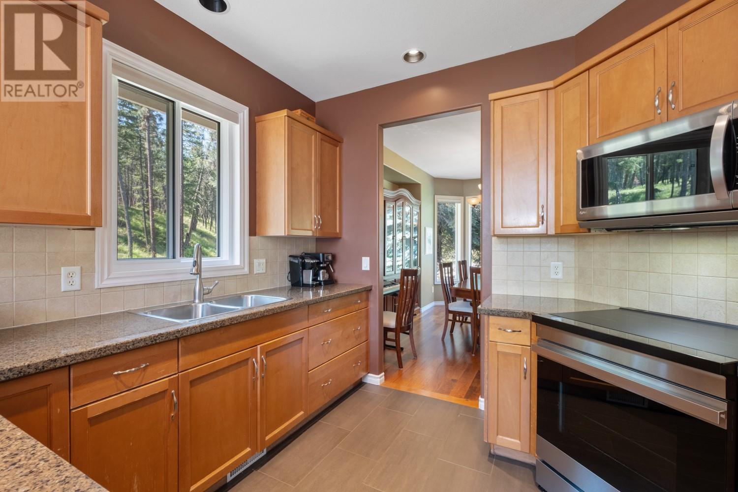  4182 Gallaghers Boulevard South, Kelowna