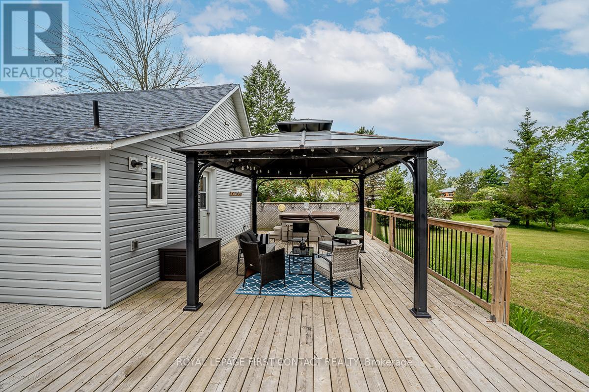 Photo 42 of 7424 County Rd 91 Road, Clearview ON