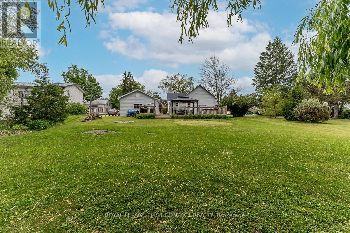 Photo 25 of 7424 County Rd 91 Road, Clearview ON