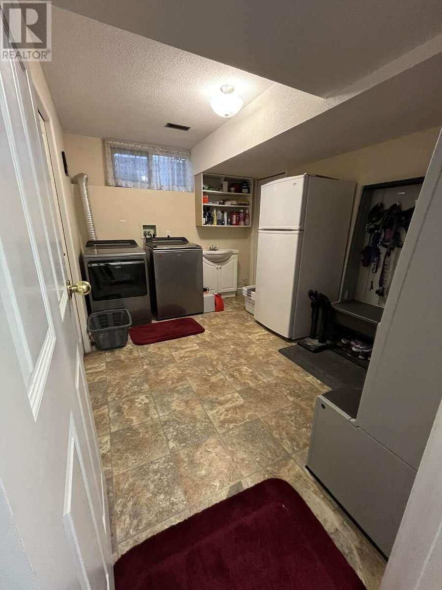 27 Preston Crescent, Enderby