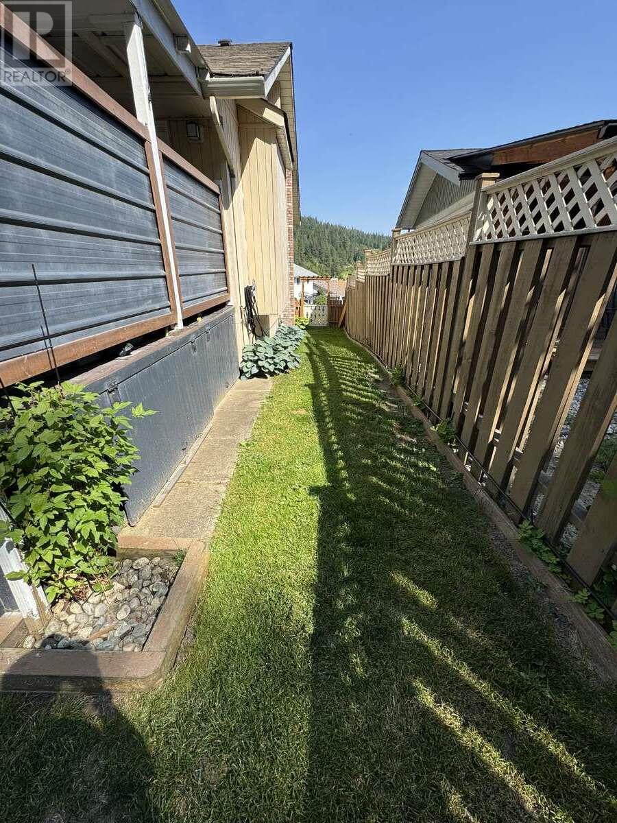 27 Preston Crescent, Enderby