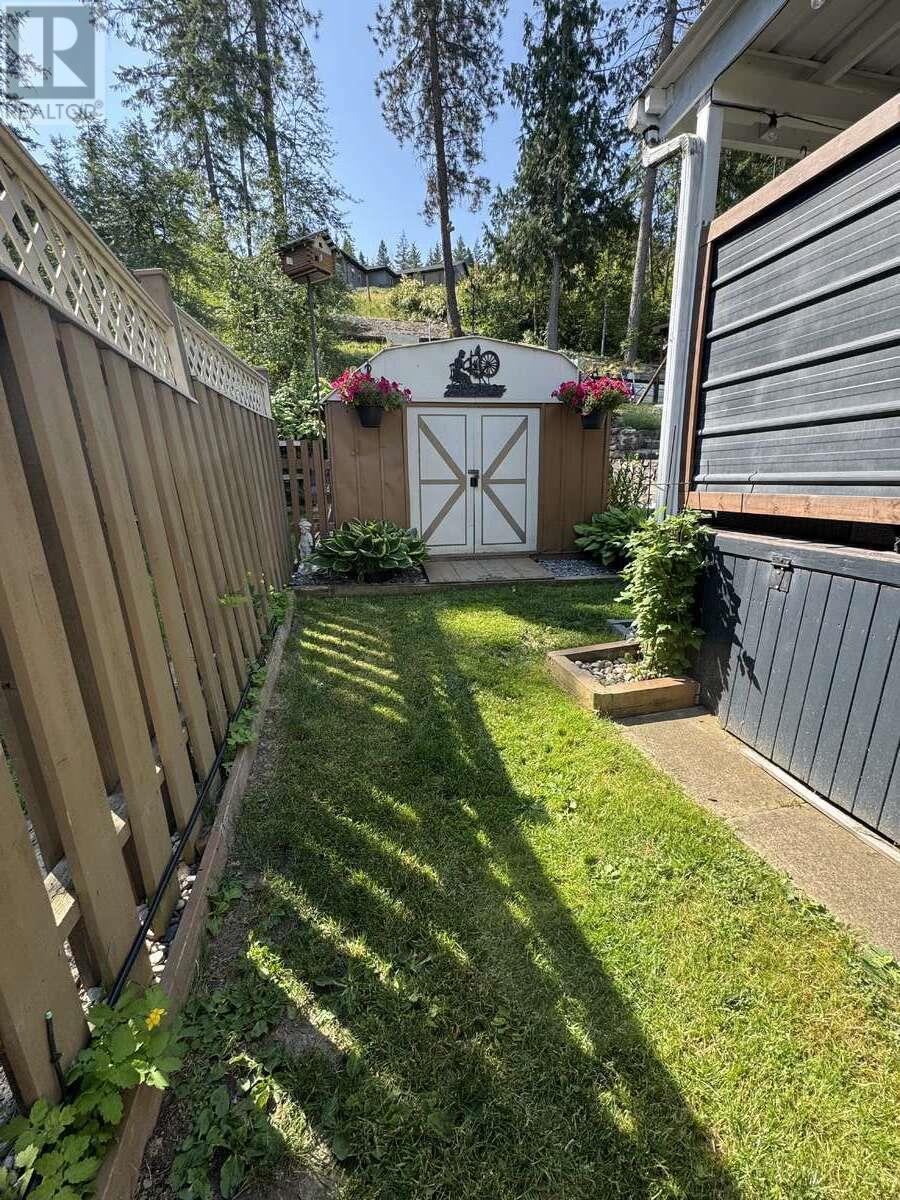 27 Preston Crescent, Enderby