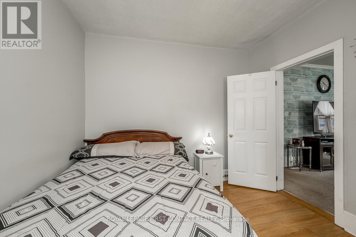 Photo 7 of 7424 County Rd 91 Road, Clearview ON