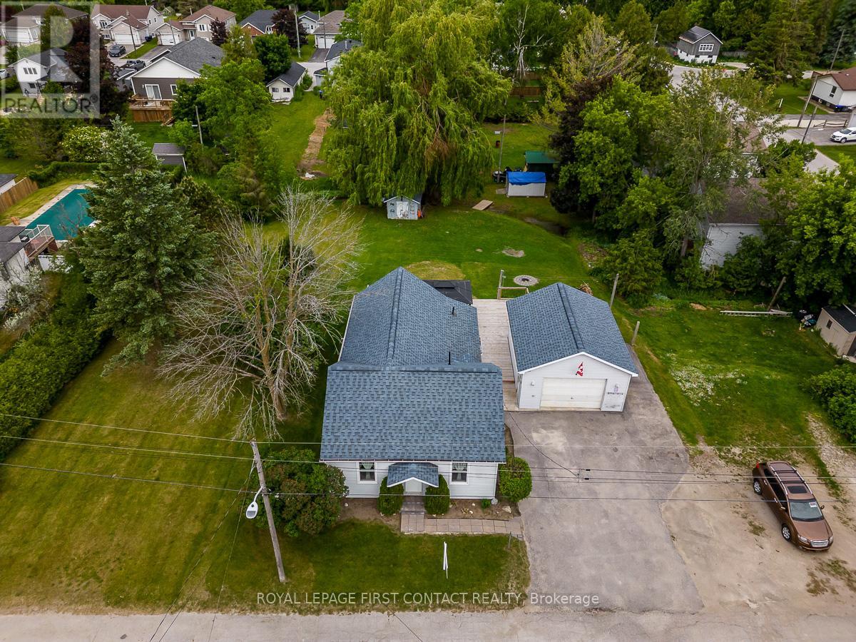 Photo 5 of 7424 County Rd 91 Road, Clearview ON