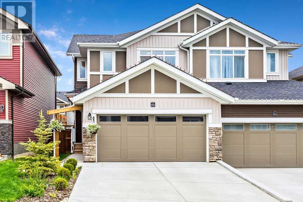 88 SUNDOWN MANOR - Image 1