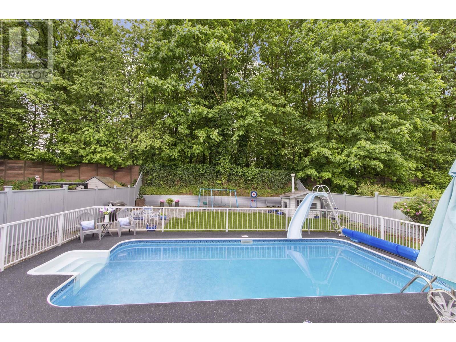 Photo 31 of 19595 Somerset Drive, Pitt Meadows BC