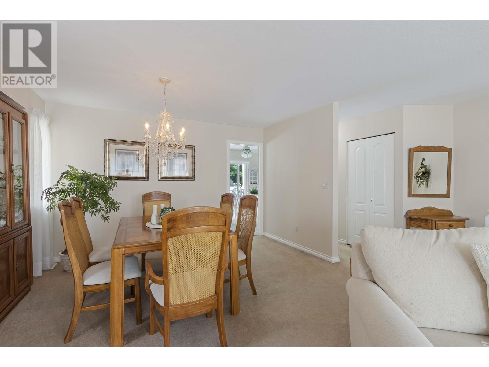 Photo 10 of 19595 Somerset Drive, Pitt Meadows BC