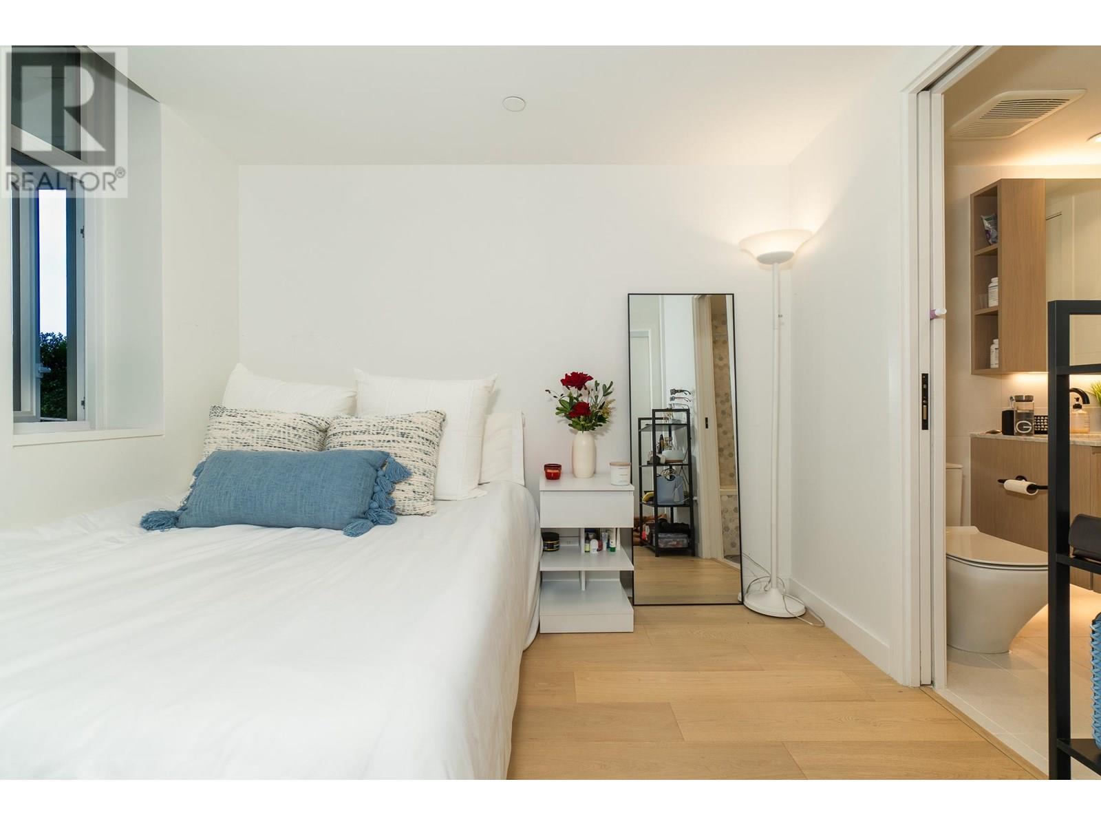 Photo 3 of 505 1180 Broughton Street, Vancouver BC